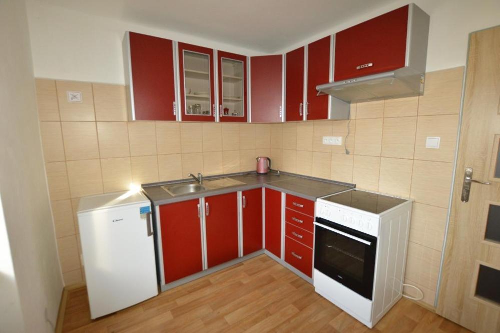 Apartmany - Skolni Chomutov Ngoại thất bức ảnh
