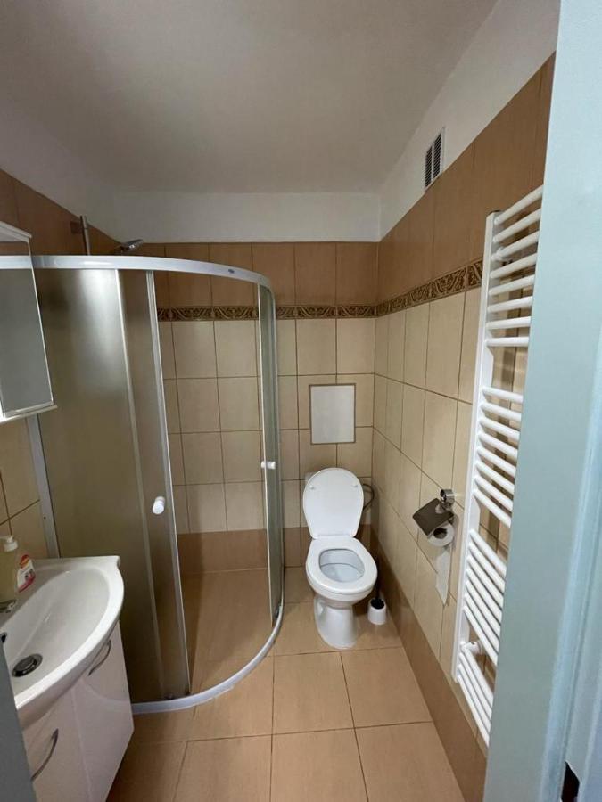 Apartmany - Skolni Chomutov Ngoại thất bức ảnh