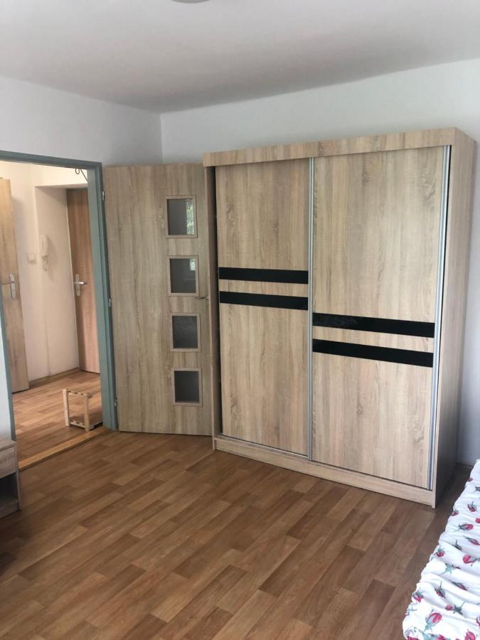 Apartmany - Skolni Chomutov Ngoại thất bức ảnh