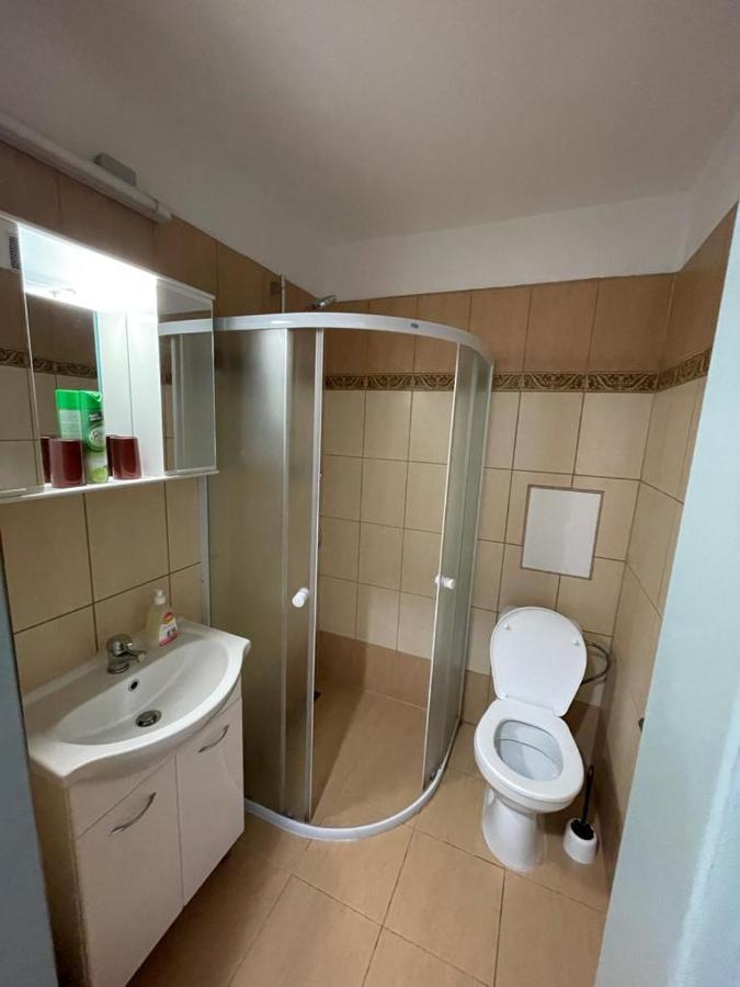Apartmany - Skolni Chomutov Ngoại thất bức ảnh